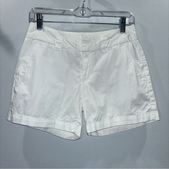 Tommy Hilfiger White Cotton Shorts | Size 0 - Picture 2 of 10